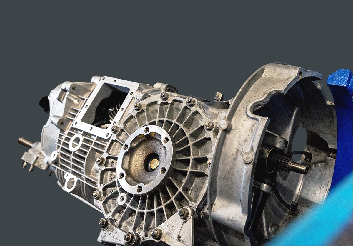 Original Getriebe des Porsche 911 (Ur-Elfer) mit Fenster für E-Getriebe